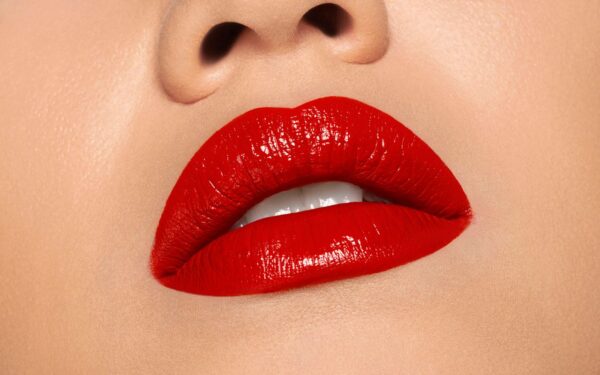 Pupa Huulepulk Vamp! Extreme Colour 303 Iconic Red - Image 2