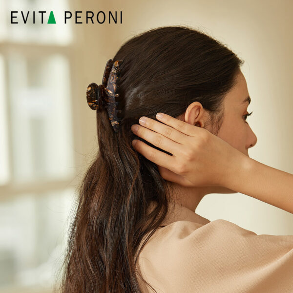 Evita Peroni Toby Juukseklamber Large Shark brown - Image 2