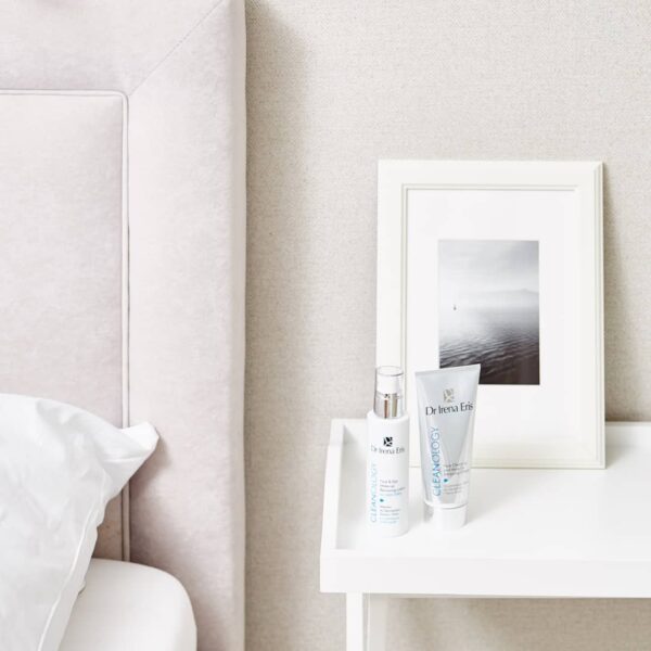 Dr. Irena Eris Cleanology näo- ja silmameigieemalduspiim - Image 2