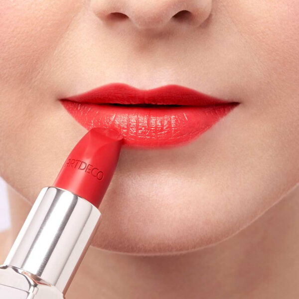 Artdeco High Performance huulepulk 423 "cherry red" - Image 2