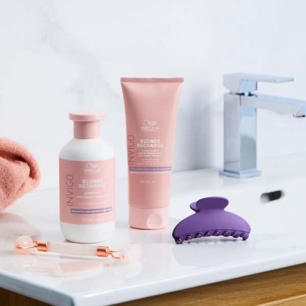 Wella Professionals Invigo Blonde Recharge Cool Neutralizing Shampoo Jahedat Blondi Värskendav Šampoon 300ml - Image 2