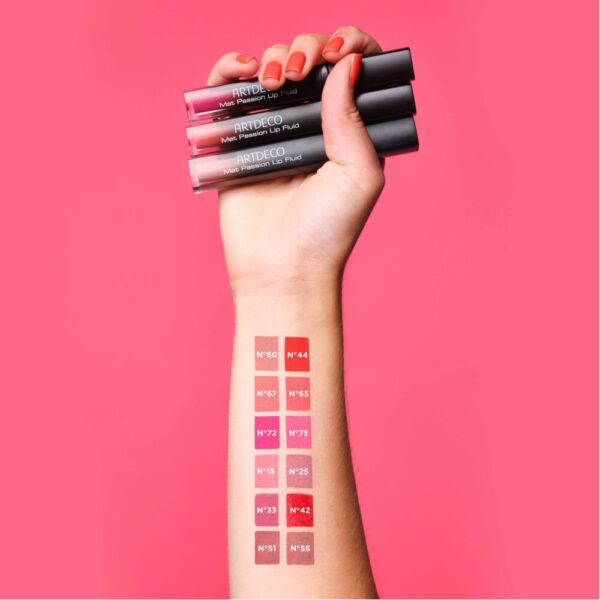 Artdeco Mat Passion Lip Fluid huulevärv 44 scarlet red - Image 4