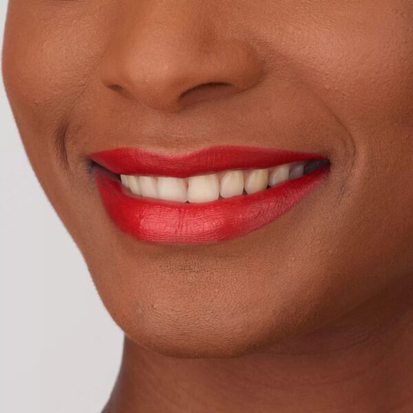 IsaDora Huulepulk Perfect Moisture 215 Classic Red - Image 5