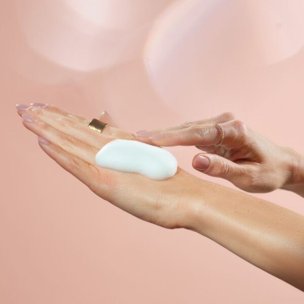 Artdeco Sakura niisutav dušivaht kirisõie ekstraktiga 150ml - Image 3