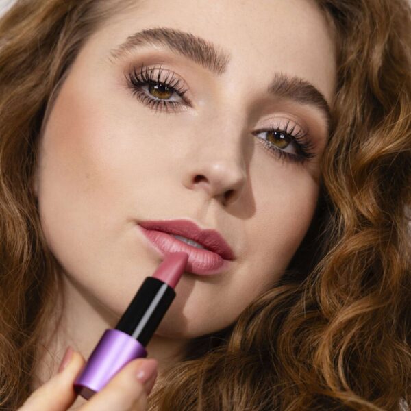 Artdeco Couture Huulepulga täide 770 "matte flirt" - Image 4