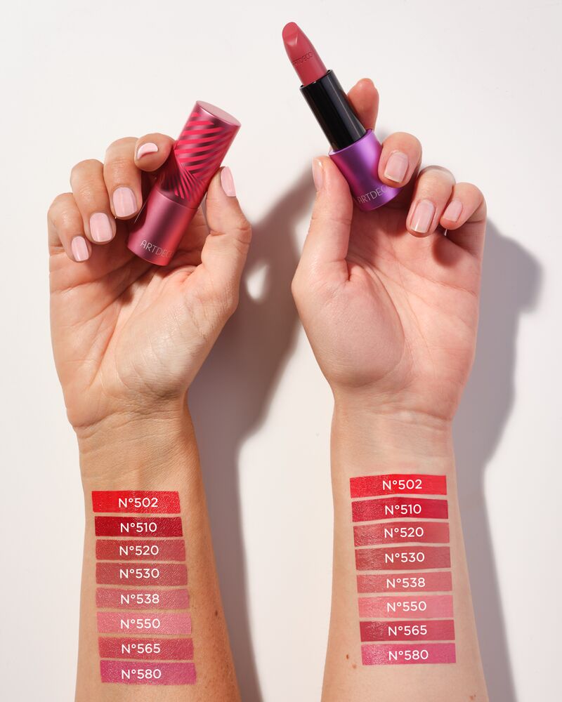 Artdeco Couture Huulepulga täide 580 "feeling fuchsia" SPF15 - Image 3