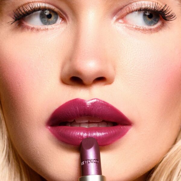 Artdeco Perfect Color Lipstick huulepulk 946 “plum power” - Image 4