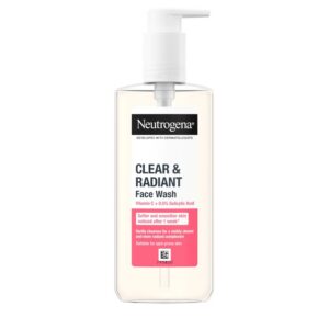 Neutrogena Clear & Radiant Face Wash pumbaga 200 ml